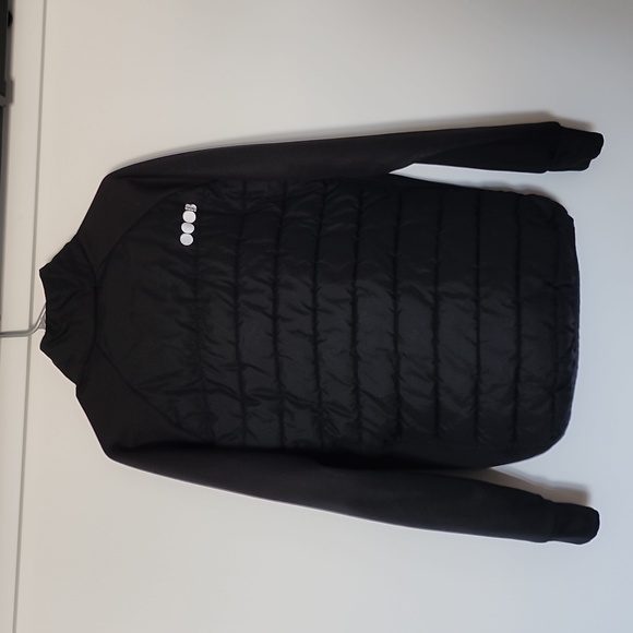 Bench zipper available Medium size - Picture 2 of 3